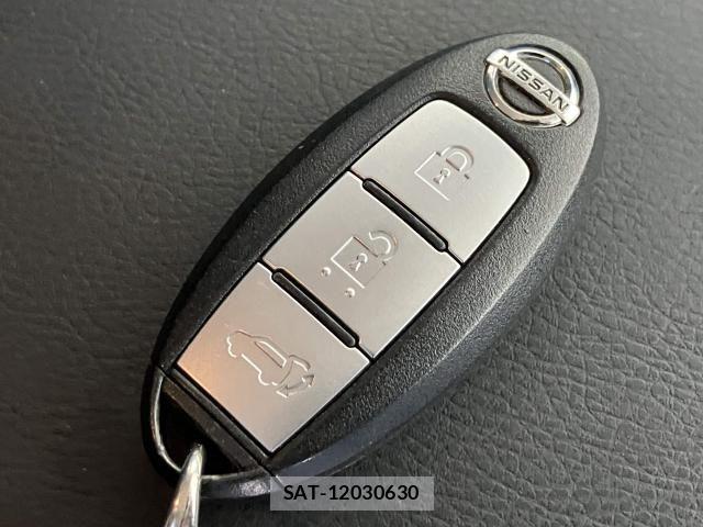 Nissan X-TRAIL 2017-06 7981656-15