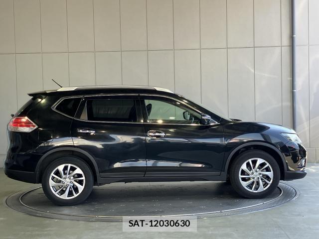 Nissan X-TRAIL 2017-06 7981656-29