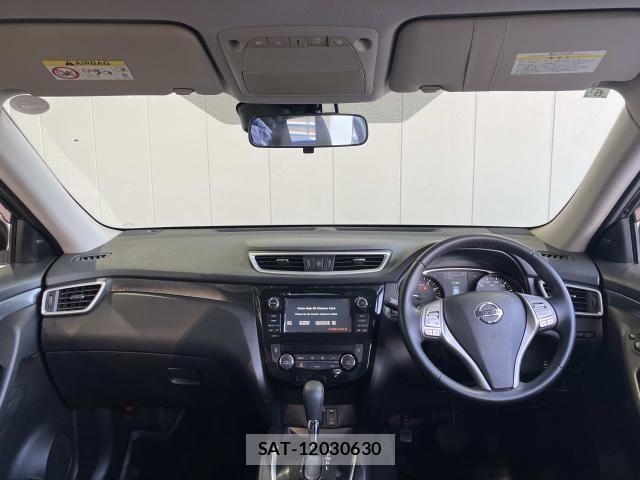 Nissan X-TRAIL 2017-06 7981656-5