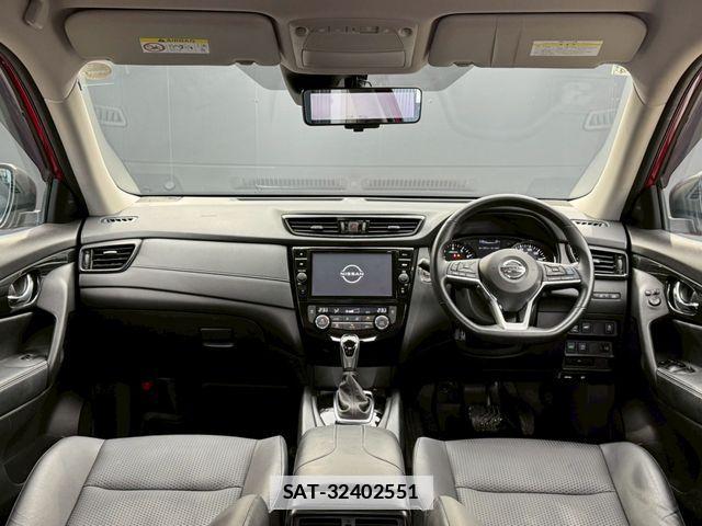 Nissan X-TRAIL 2021-04 7981651-4