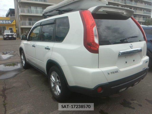 Nissan X-TRAIL 2014-06 7981655-2