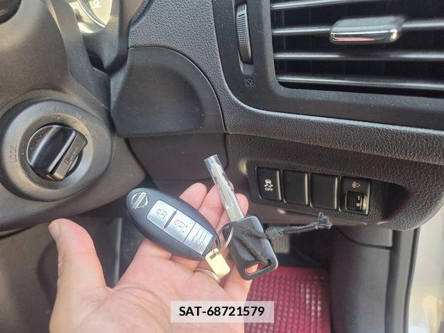 Nissan X-TRAIL 2013-01 7981660-4