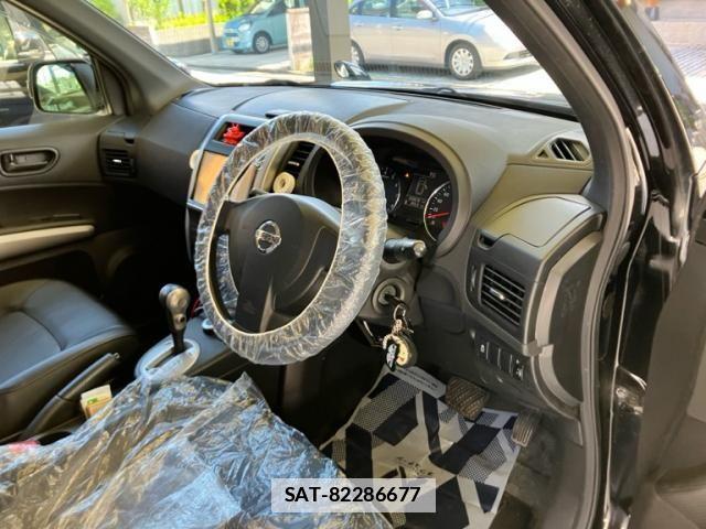 Nissan X-TRAIL 2013-09 7981665-14