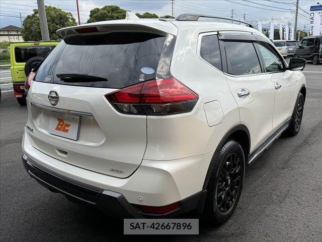 Nissan X-TRAIL 2018-03 7981653-14