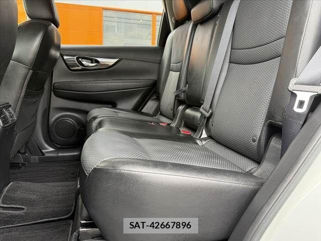 Nissan X-TRAIL 2018-03 7981653-18