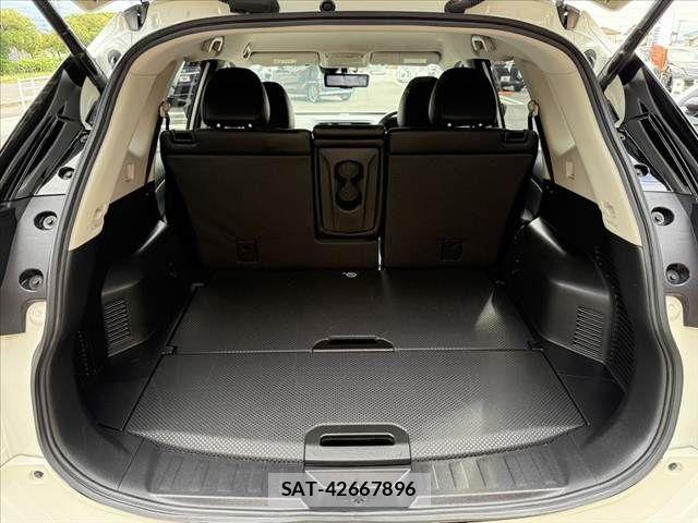 Nissan X-TRAIL 2018-03 7981653-19