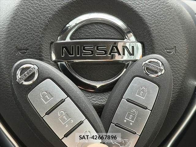 Nissan X-TRAIL 2018-03 7981653-21