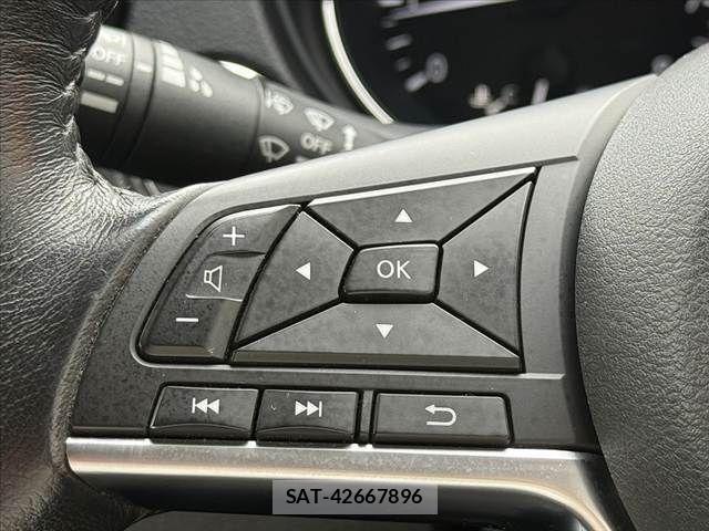 Nissan X-TRAIL 2018-03 7981653-24