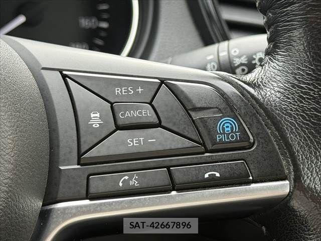 Nissan X-TRAIL 2018-03 7981653-25