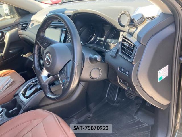 Nissan X-TRAIL 2017-12 7981658-16