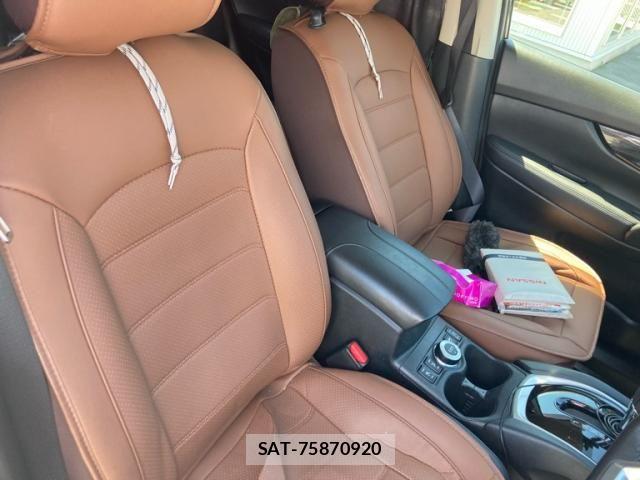 Nissan X-TRAIL 2017-12 7981658-17