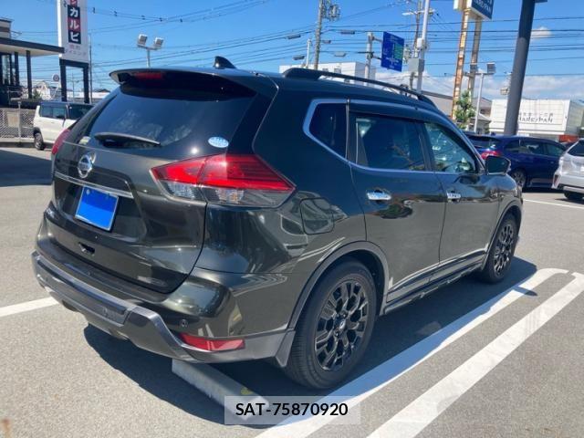 Nissan X-TRAIL 2017-12 7981658-5