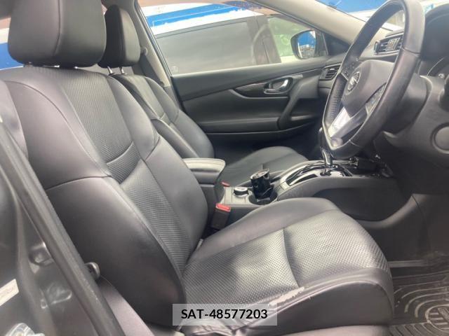 Nissan X-TRAIL 2017-08 7981659-12
