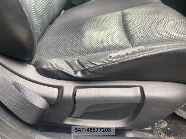 Nissan X-TRAIL 2017-08 7981659-13