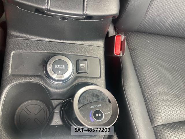 Nissan X-TRAIL 2017-08 7981659-20