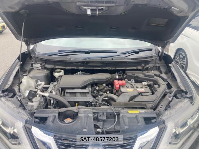 Nissan X-TRAIL 2017-08 7981659-22