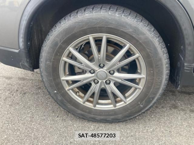 Nissan X-TRAIL 2017-08 7981659-7