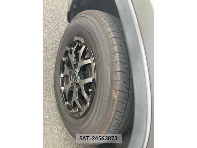 Nissan X-TRAIL 2014-03 8039387-11