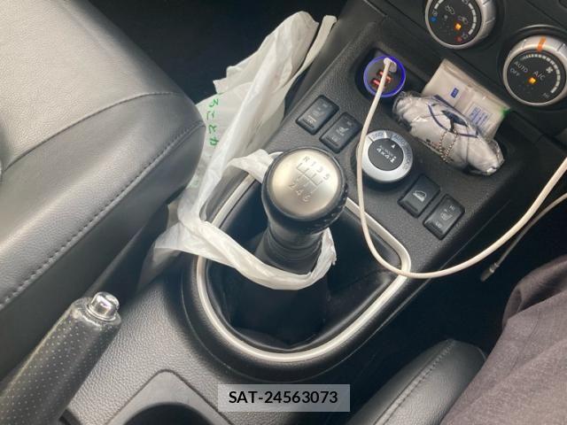 Nissan X-TRAIL 2014-03 8039387-22