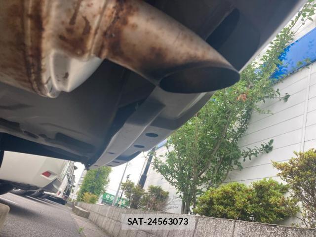 Nissan X-TRAIL 2014-03 8039387-6