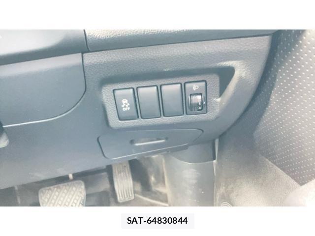Nissan X-TRAIL 2011-10 8039403-13
