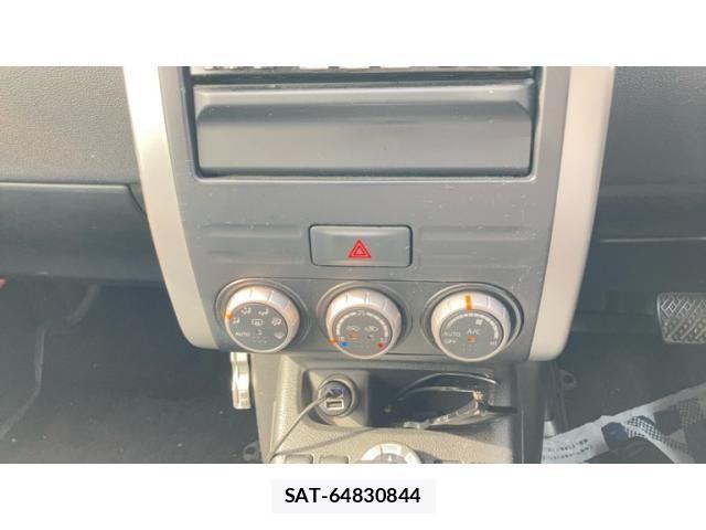 Nissan X-TRAIL 2011-10 8039403-17