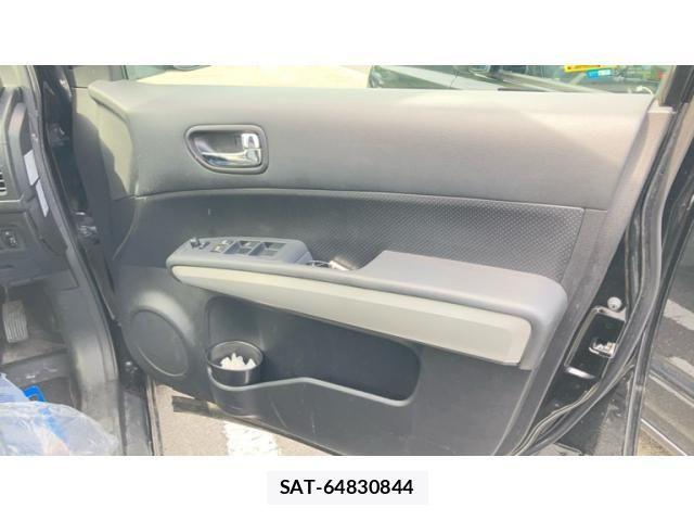 Nissan X-TRAIL 2011-10 8039403-21
