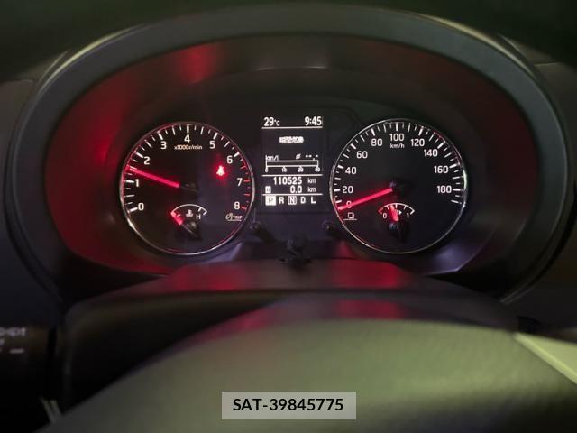Nissan X-TRAIL 2012-08 8039396-11