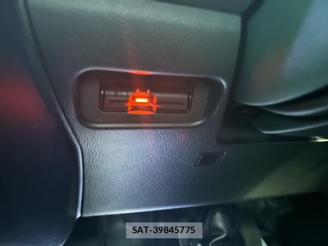 Nissan X-TRAIL 2012-08 8039396-16