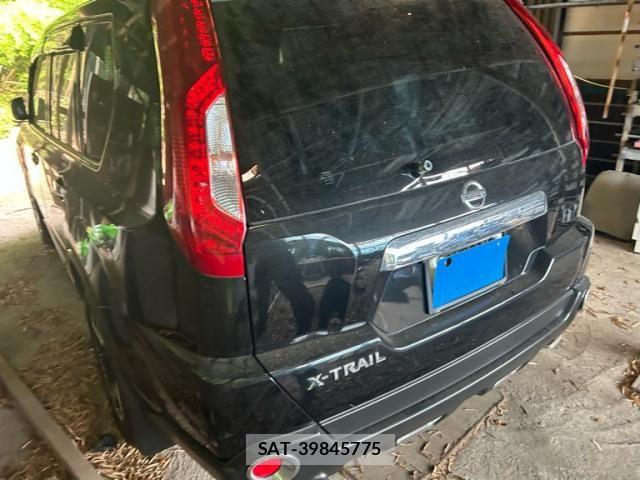 Nissan X-TRAIL 2012-08 8039396-3