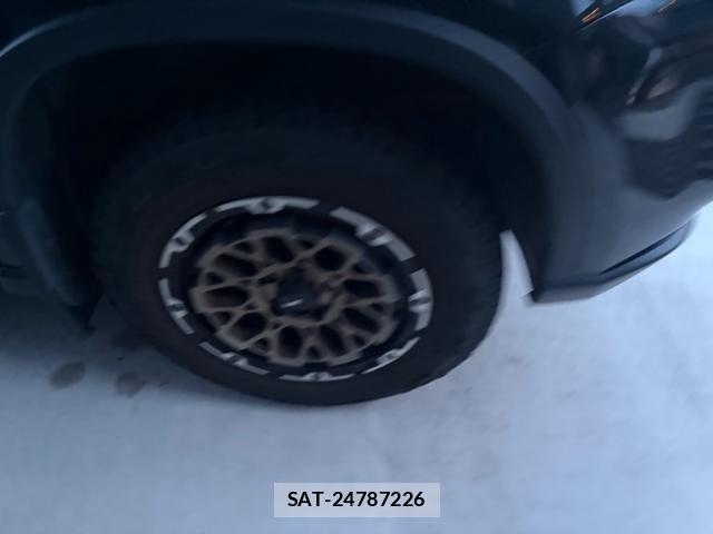 Nissan X-TRAIL 2010-02 8039405-4