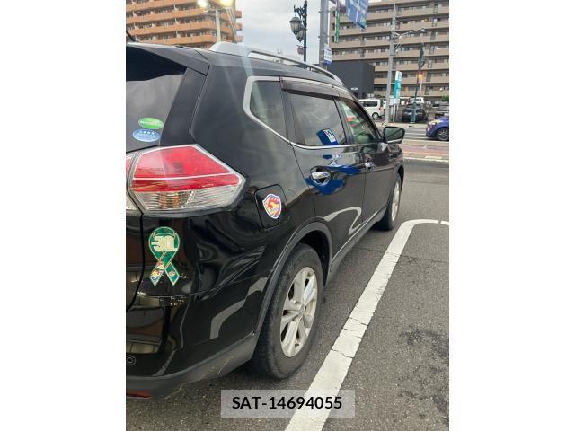 Nissan X-TRAIL 2014-03 8039392-6