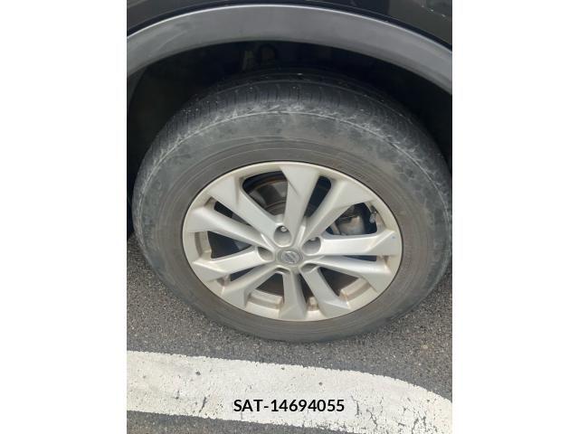 Nissan X-TRAIL 2014-03 8039392-7