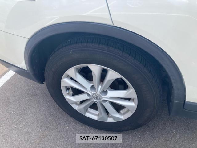 Nissan X-TRAIL 2014-03 8039389-5
