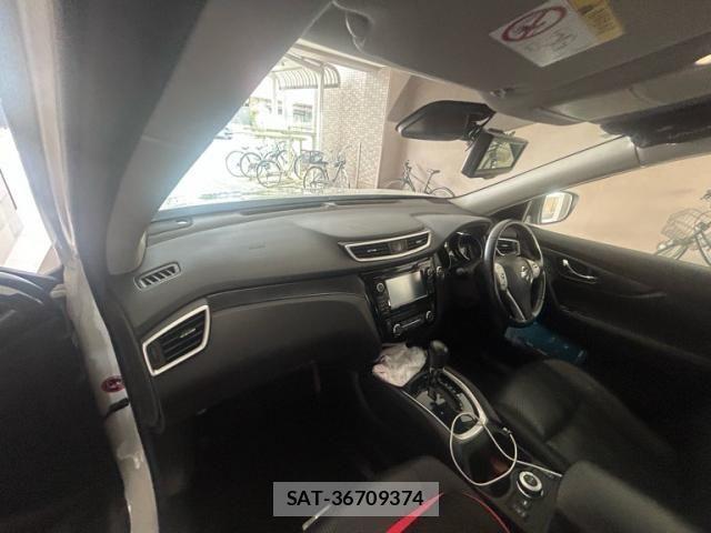 Nissan X-TRAIL 2015-01 8039388-11