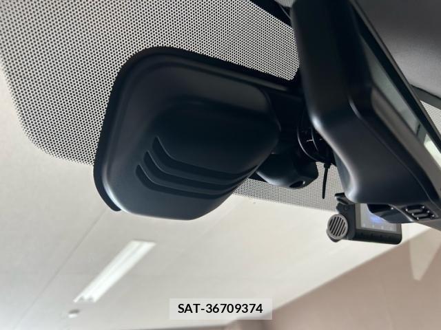 Nissan X-TRAIL 2015-01 8039388-27