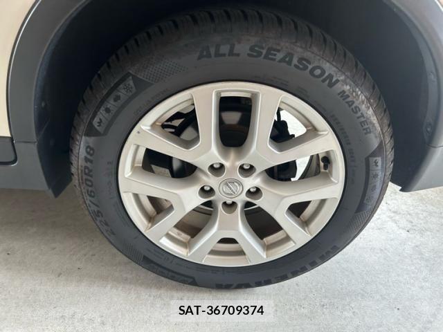 Nissan X-TRAIL 2015-01 8039388-7