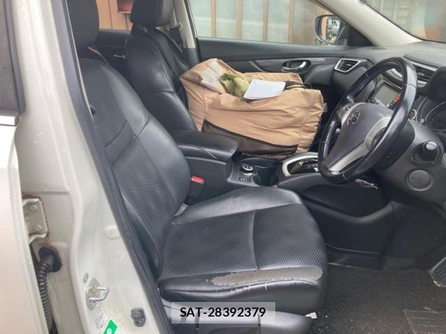 Nissan X-TRAIL 2015-09 8076250-6