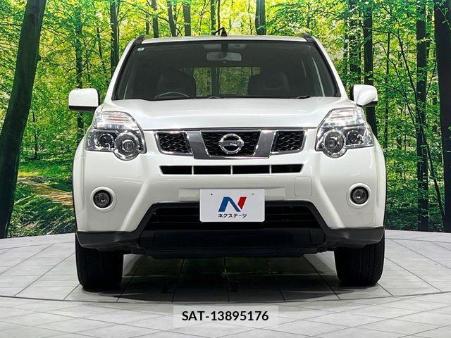 Nissan X-TRAIL 2012-08 8076248-13