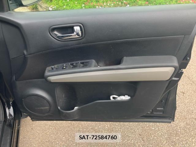 Nissan X-TRAIL 2011-09 8076251-12