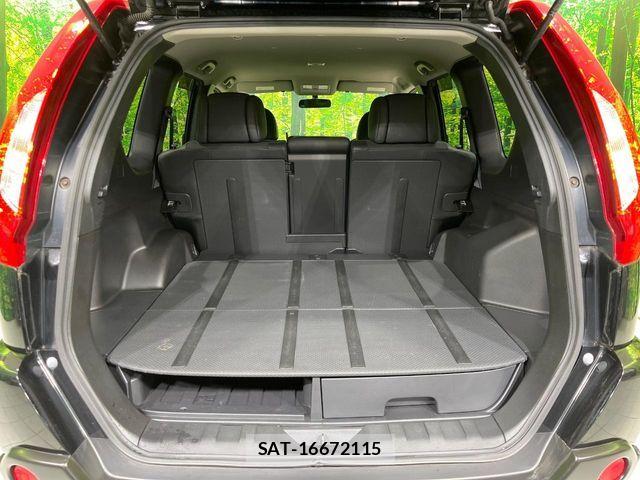 Nissan X-TRAIL 2012-03 8076247-9