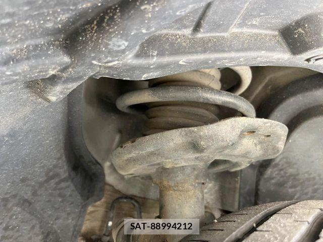 Nissan X-TRAIL 2015-09 8076249-19
