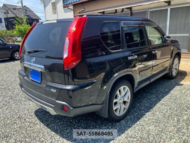 Nissan X-TRAIL 2012-09 8102912-3