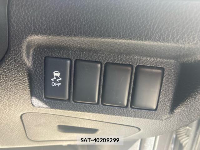 Nissan X-TRAIL 2011-06 8102933-16