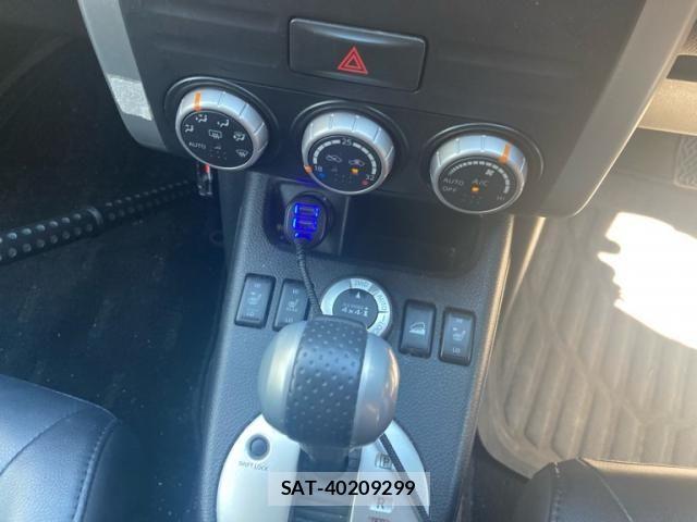 Nissan X-TRAIL 2011-06 8102933-20