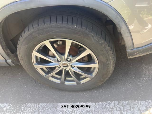 Nissan X-TRAIL 2011-06 8102933-3