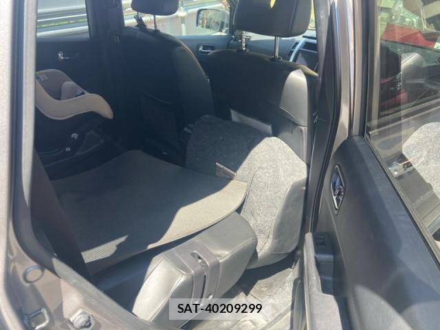 Nissan X-TRAIL 2011-06 8102933-8