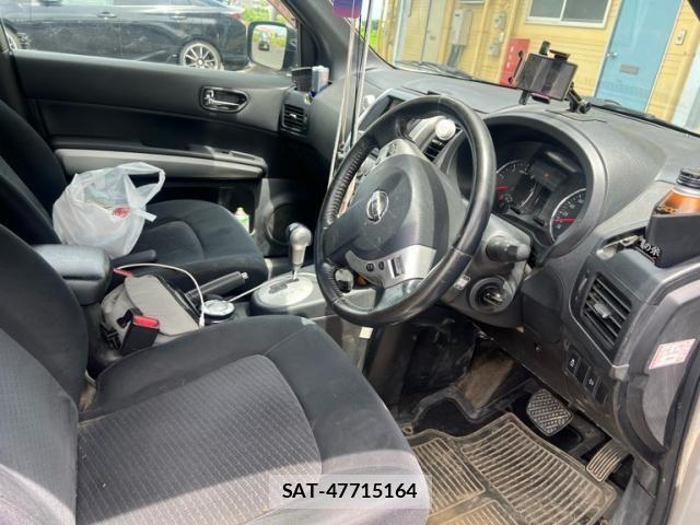 Nissan X-TRAIL 2011-05 8102929-11