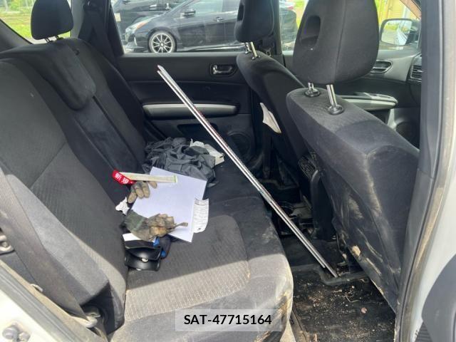 Nissan X-TRAIL 2011-05 8102929-12