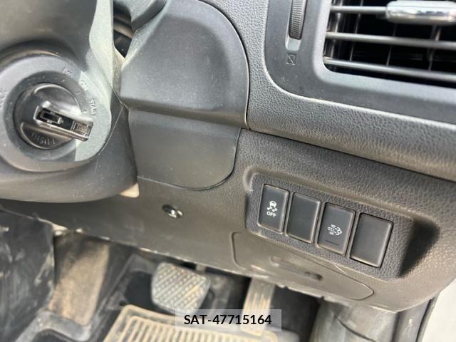 Nissan X-TRAIL 2011-05 8102929-13